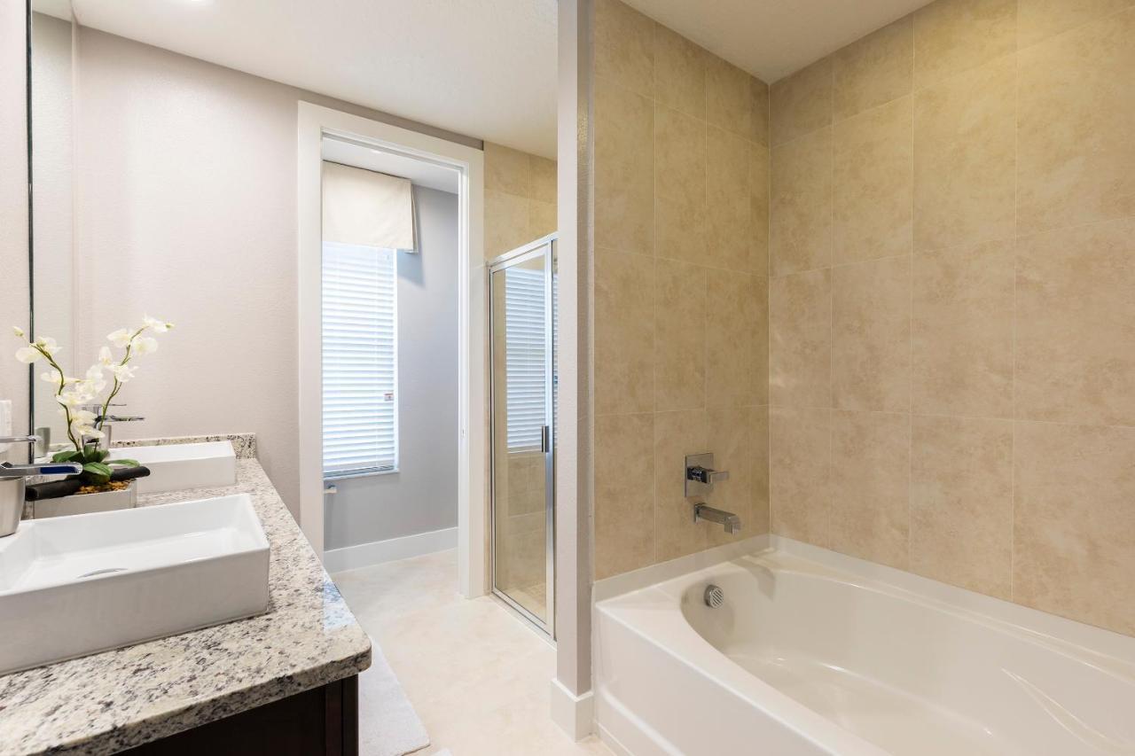 5 Bedroom 6 Ba Luxury Villa 5 Min To Disneyworld Hot Tub & Bbq ออร์ลันโด ภายนอก รูปภาพ